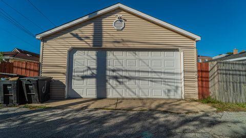 Tiny photo for 10719 S Avenue L, Chicago, IL 60617 (MLS # 12502476)