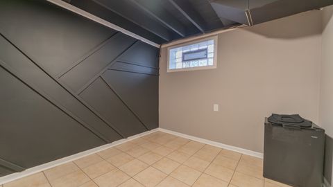 Tiny photo for 10719 S Avenue L, Chicago, IL 60617 (MLS # 12502476)
