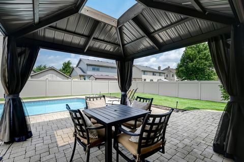 Tiny photo for 1720 Tower Hill Drive, Woodridge, IL 60517 (MLS # 12695373)
