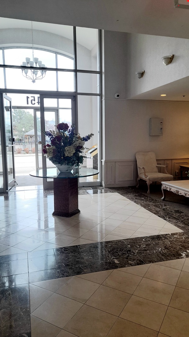 451 TOWN PLACE Circle 307