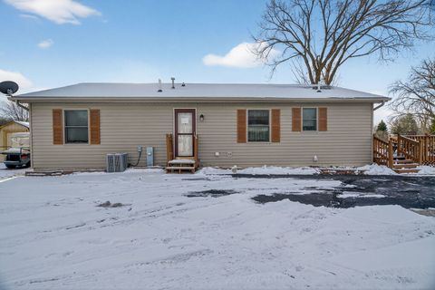 Tiny photo for 194 Fossil Cove Lane, Wilmington, IL 60481 (MLS # 12523233)