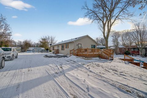 Tiny photo for 194 Fossil Cove Lane, Wilmington, IL 60481 (MLS # 12523233)