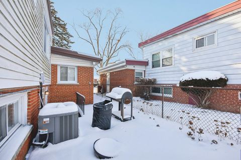Tiny photo for 15519 Ellis Avenue, Dolton, IL 60419 (MLS # 12556919)