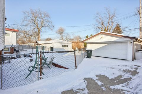 Tiny photo for 15519 Ellis Avenue, Dolton, IL 60419 (MLS # 12556919)