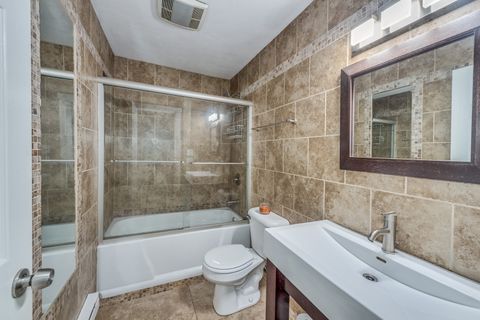 Tiny photo for 662 Daisy Lane #110, Roselle, IL 60172 (MLS # 12490369)