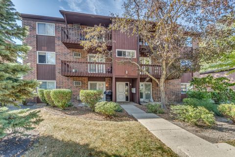 Photo of 662 Daisy Lane #110, Roselle, IL 60172 (MLS # 12490369)