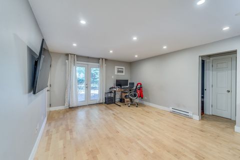 Tiny photo for 662 Daisy Lane #110, Roselle, IL 60172 (MLS # 12490369)