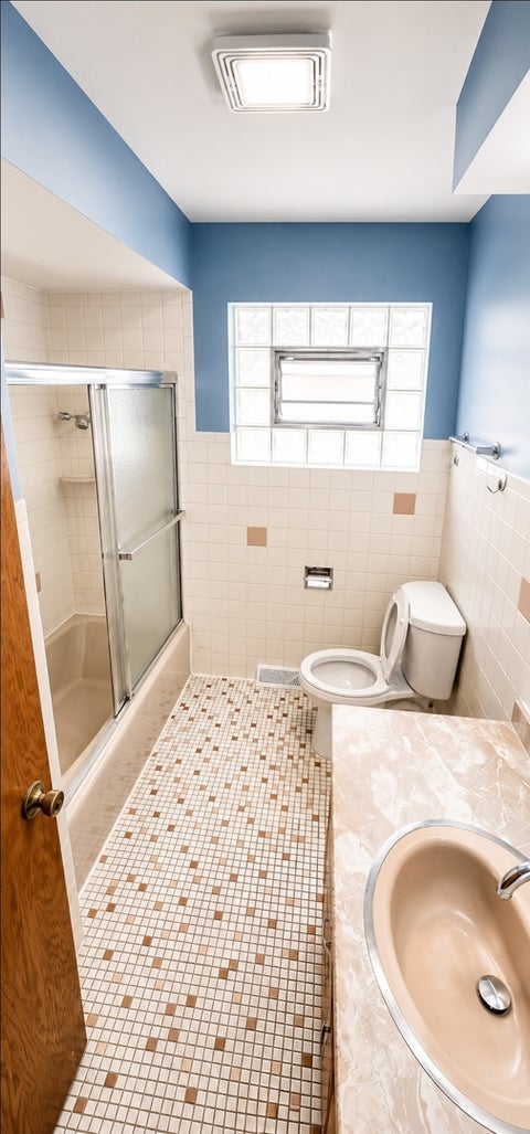 Tiny photo for 3000 N Neenah Avenue, Chicago, IL 60634 (MLS # 12764328)