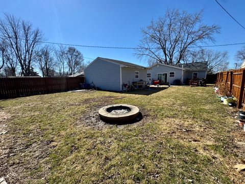 Tiny photo for 1308 Douglas Drive, Sterling, IL 61081 (MLS # 12590869)