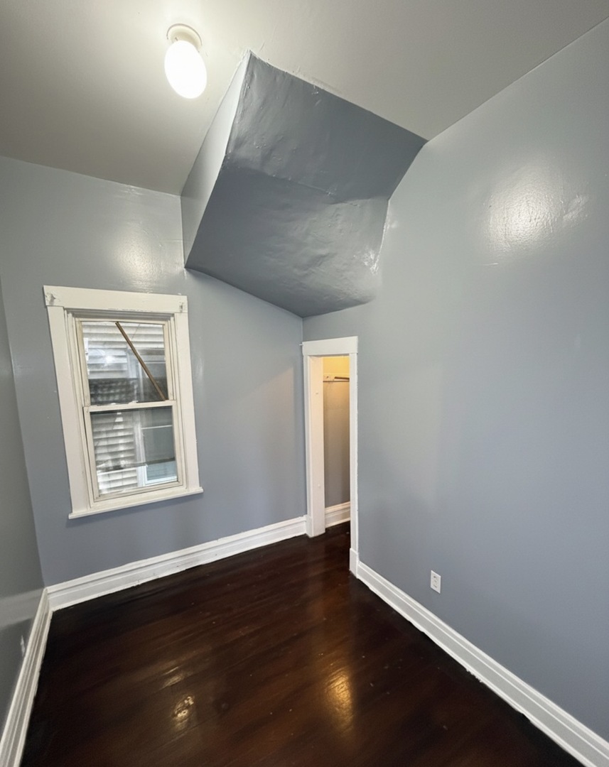 5958 S Winchester Avenue