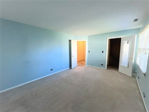 Tiny photo for 128 Crab Tree Drive, Westmont, IL 60559 (MLS # 12789474)