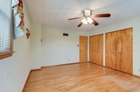 Tiny photo for 1724 Lincoln Avenue, Crest Hill, IL 60403 (MLS # 12562431)