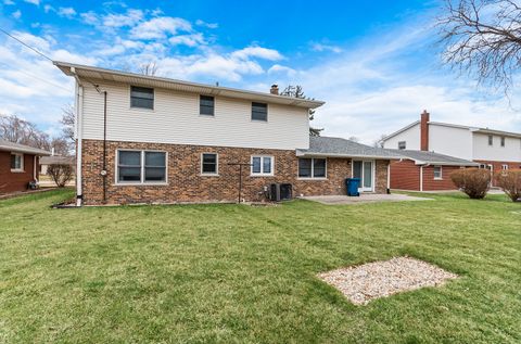 Tiny photo for 1724 Lincoln Avenue, Crest Hill, IL 60403 (MLS # 12562431)