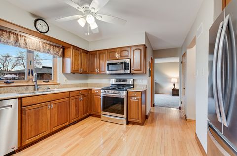 Tiny photo for 1724 Lincoln Avenue, Crest Hill, IL 60403 (MLS # 12562431)