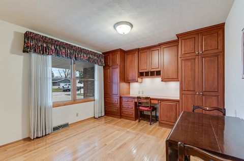 Tiny photo for 1724 Lincoln Avenue, Crest Hill, IL 60403 (MLS # 12562431)