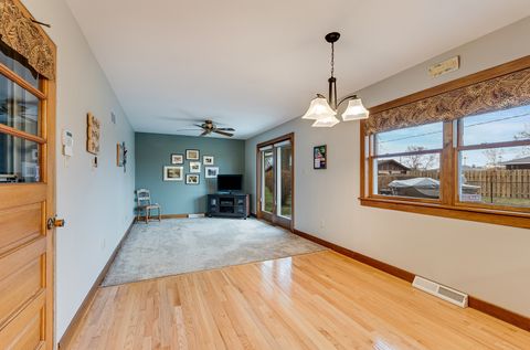 Tiny photo for 1724 Lincoln Avenue, Crest Hill, IL 60403 (MLS # 12562431)