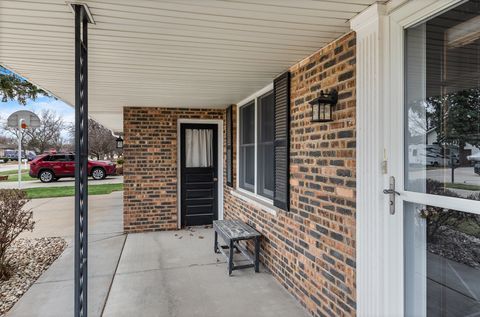 Tiny photo for 1724 Lincoln Avenue, Crest Hill, IL 60403 (MLS # 12562431)