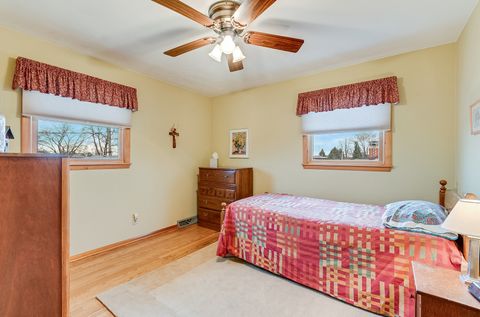 Tiny photo for 1724 Lincoln Avenue, Crest Hill, IL 60403 (MLS # 12562431)