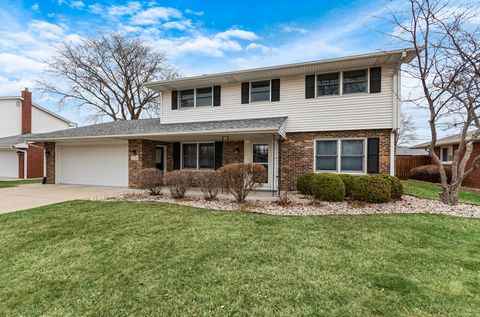Tiny photo for 1724 Lincoln Avenue, Crest Hill, IL 60403 (MLS # 12562431)