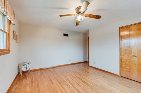 Tiny photo for 1724 Lincoln Avenue, Crest Hill, IL 60403 (MLS # 12562431)