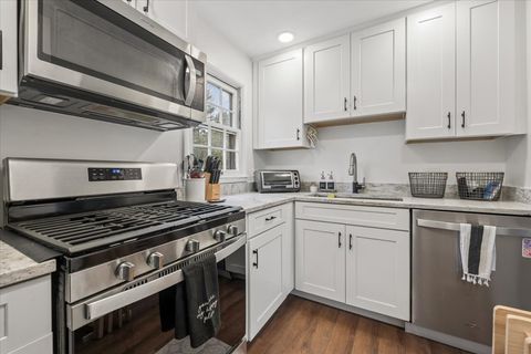 Tiny photo for 573 Dublin Drive, Mundelein, IL 60060 (MLS # 12617050)