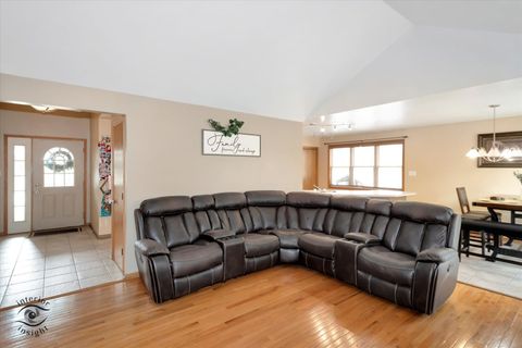 Tiny photo for 325 Hunters Drive, Beecher, IL 60401 (MLS # 12422153)