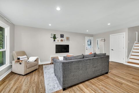 Tiny photo for 2533 Hickory Road, Homewood, IL 60430 (MLS # 12572337)