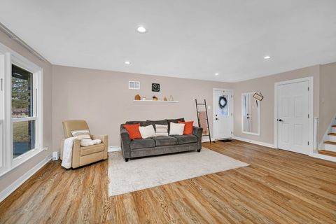 Tiny photo for 2533 Hickory Road, Homewood, IL 60430 (MLS # 12572337)