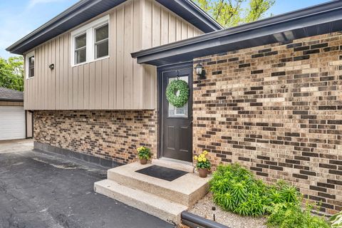 Tiny photo for 2533 Hickory Road, Homewood, IL 60430 (MLS # 12572337)