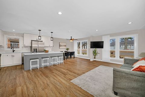 Tiny photo for 2533 Hickory Road, Homewood, IL 60430 (MLS # 12572337)