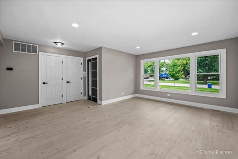 Tiny photo for 943 Oxford Street, Downers Grove, IL 60516 (MLS # 12773486)