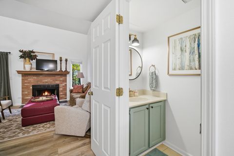 Tiny photo for 911 Old Oak Circle, Algonquin, IL 60102 (MLS # 12510460)