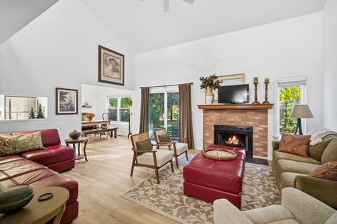 Tiny photo for 911 Old Oak Circle, Algonquin, IL 60102 (MLS # 12510460)