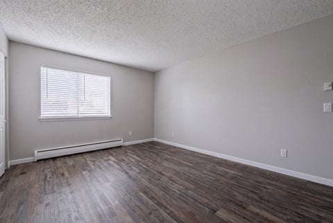 Tiny photo for 113 Boardwalk Street #E, Elk Grove Village, IL 60007 (MLS # 12789361)