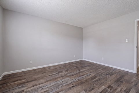 Tiny photo for 113 Boardwalk Street #E, Elk Grove Village, IL 60007 (MLS # 12789361)