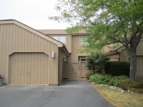 844 Oak Hill Road Barrington IL 60010