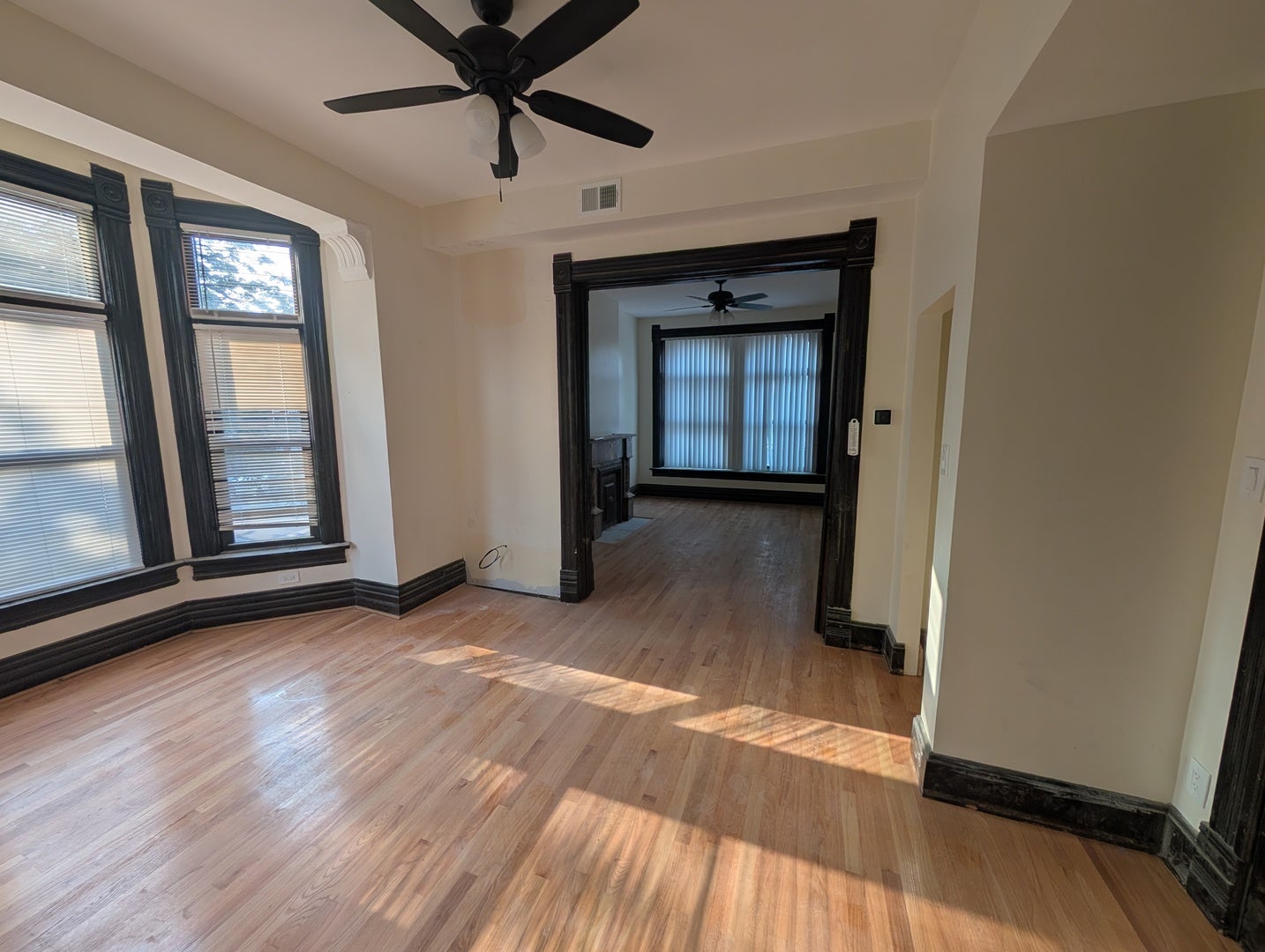 1481 W Erie Street 3F