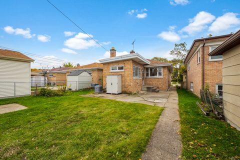 Tiny photo for 4634 Jerome Avenue, Skokie, IL 60076 (MLS # 12514110)