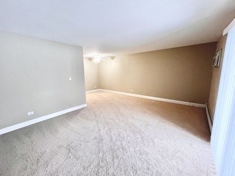 Tiny photo for 1501 E Churchill Drive #105, Palatine, IL 60074 (MLS # 12526653)