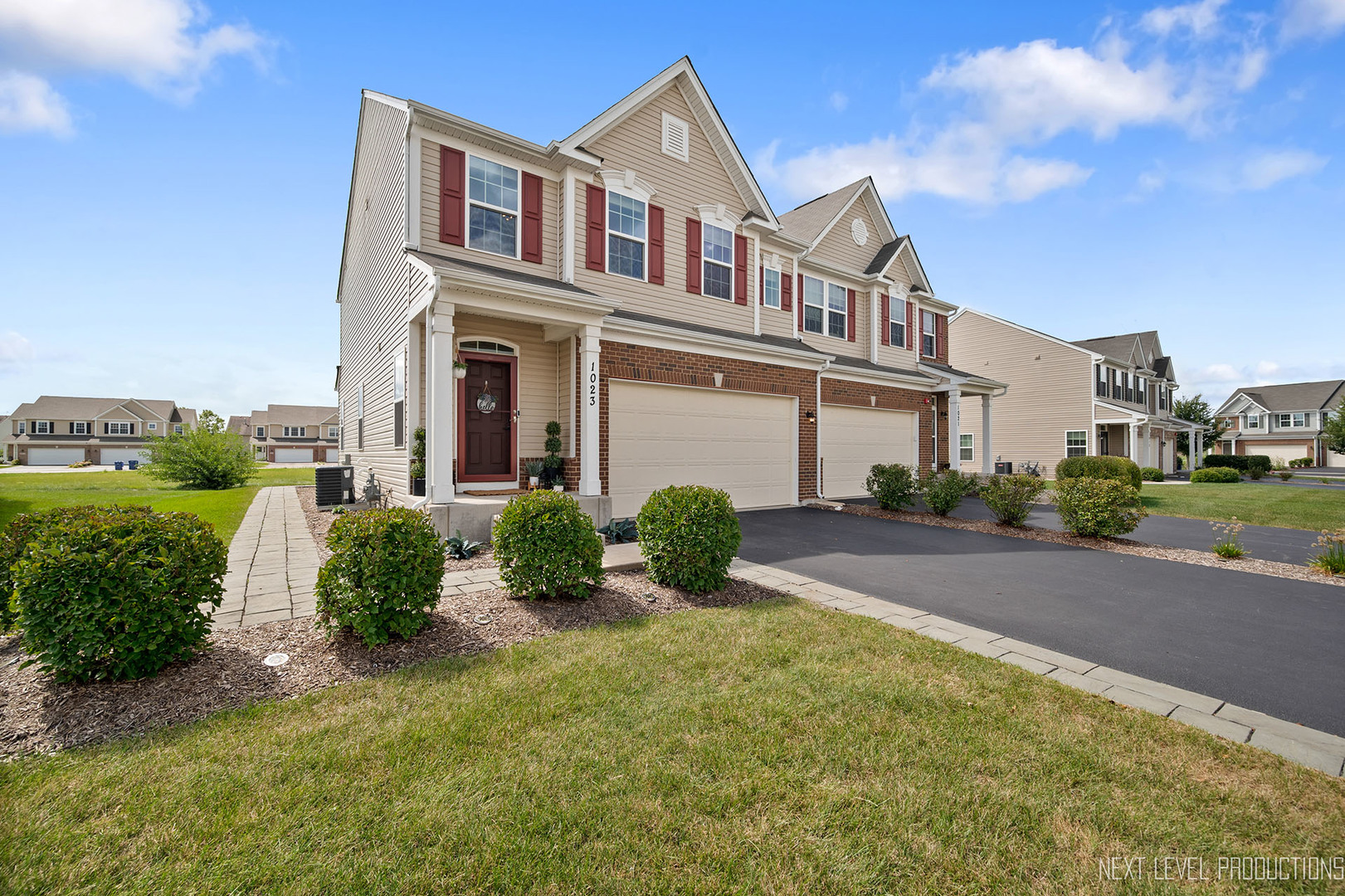 View Elburn, IL 60119 townhome