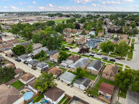 Tiny photo for 2449 Leyden Avenue, River Grove, IL 60171 (MLS # 12498688)