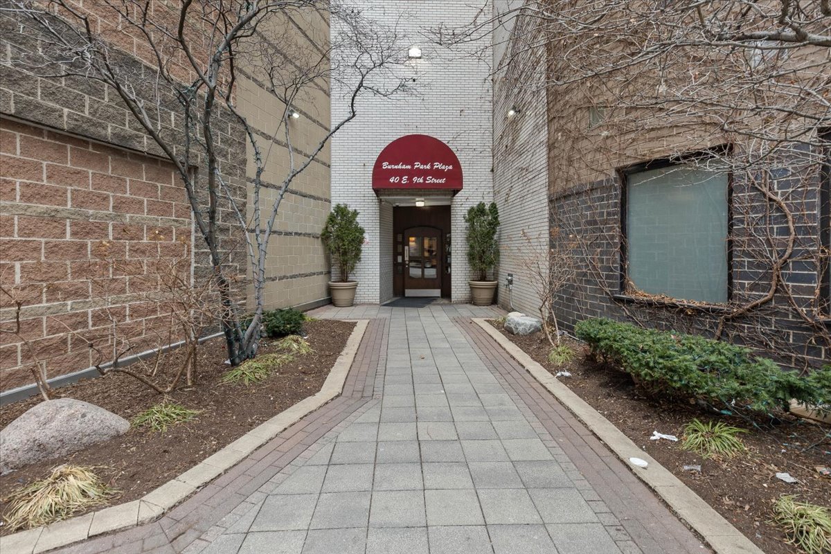 40 E 9th Street 1802