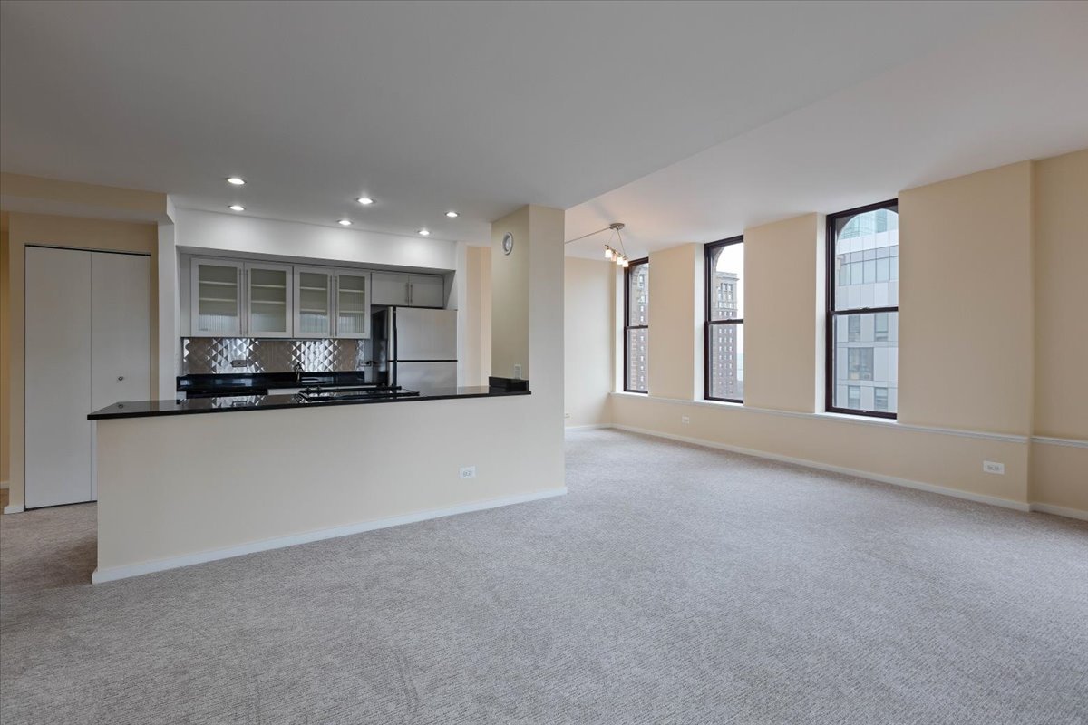 40 E 9th Street 1802
