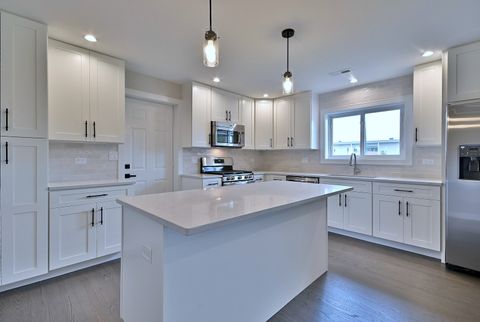 Tiny photo for 8218 Linder Avenue, Burbank, IL 60459 (MLS # 12465861)