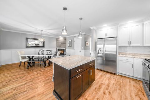 Tiny photo for 3 Holiday Drive, Lake Holiday, IL 60552 (MLS # 12514475)