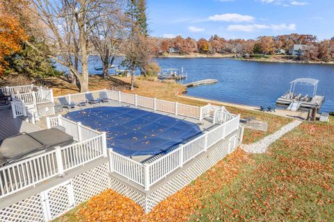 Tiny photo for 3 Holiday Drive, Lake Holiday, IL 60552 (MLS # 12514475)