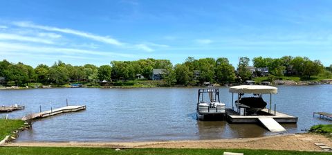 Tiny photo for 3 Holiday Drive, Lake Holiday, IL 60552 (MLS # 12514475)