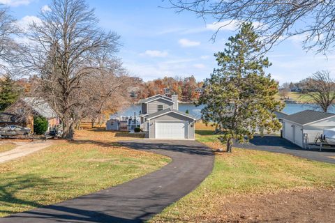 Tiny photo for 3 Holiday Drive, Lake Holiday, IL 60552 (MLS # 12514475)