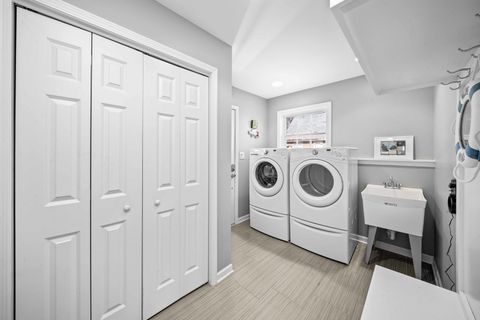 Tiny photo for 3 Holiday Drive, Lake Holiday, IL 60552 (MLS # 12514475)