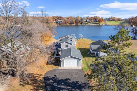 Tiny photo for 3 Holiday Drive, Lake Holiday, IL 60552 (MLS # 12514475)